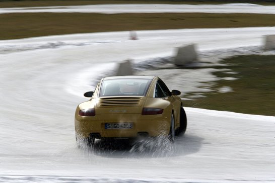 Porsche 911 Targa 4S Wintertraining