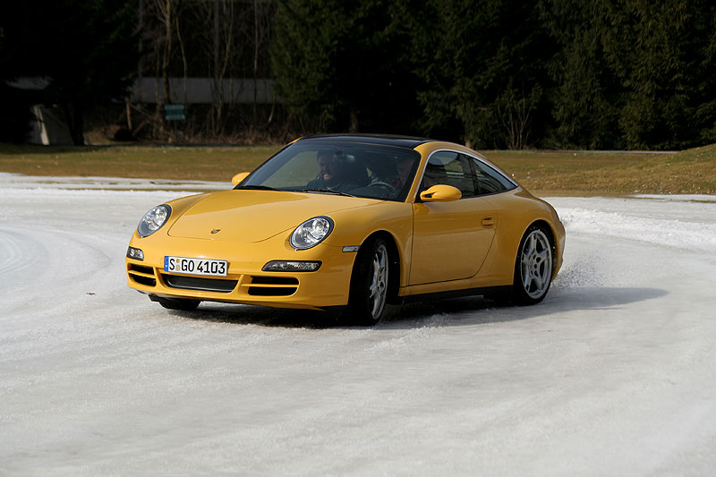 Porsche 911 Targa 4S Wintertraining