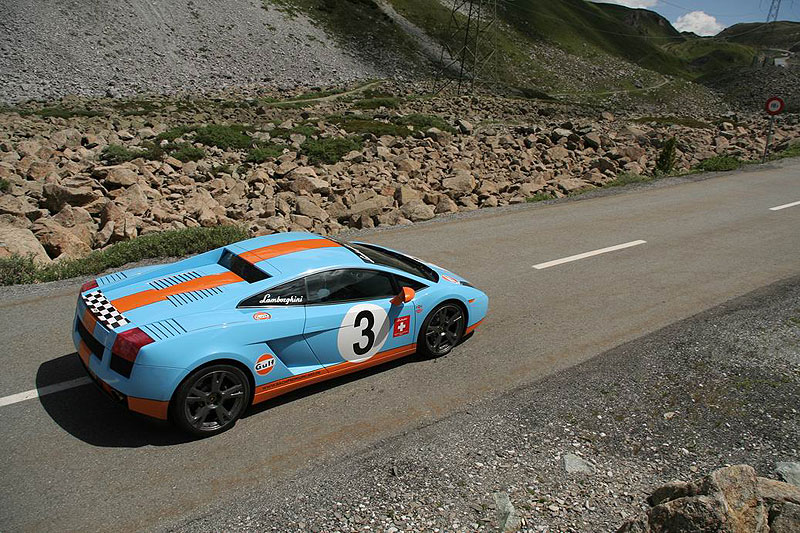 Lamborghini on the Rocks