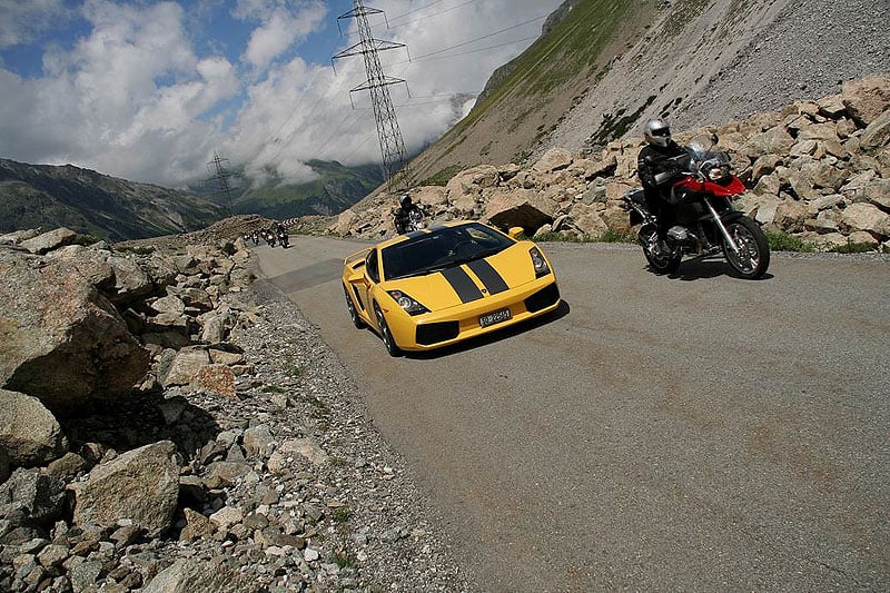 Lamborghini on the Rocks