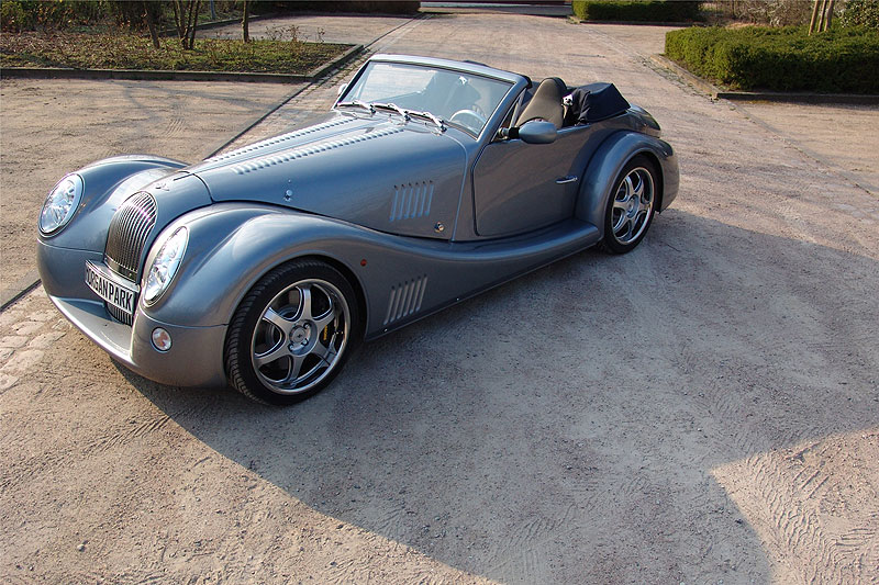 Morgan Aero 8 Development Car vs. Morgan Aero 8 Mk III