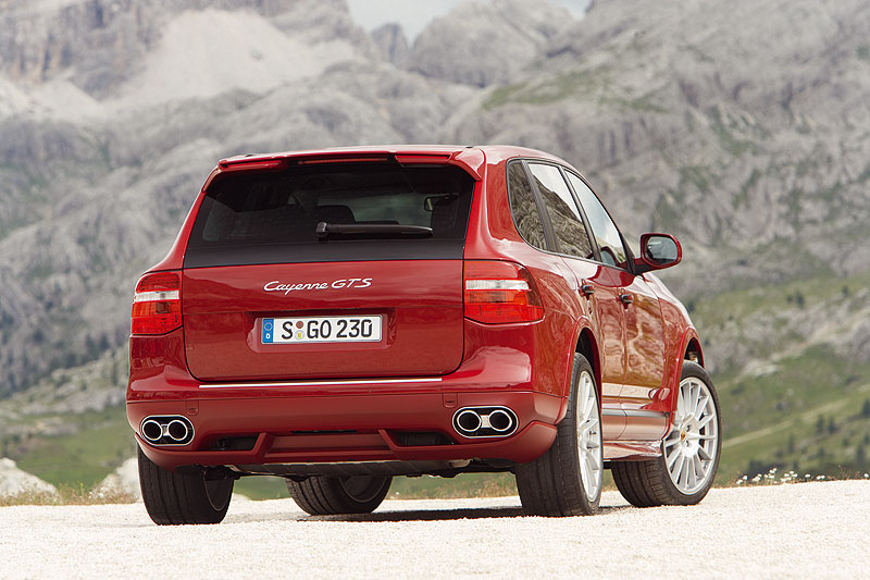 Porsche Cayenne GTS: Eingewildert