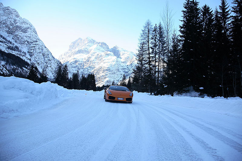 Lamborghini Winter-Academy: Lektion „Dynamik“