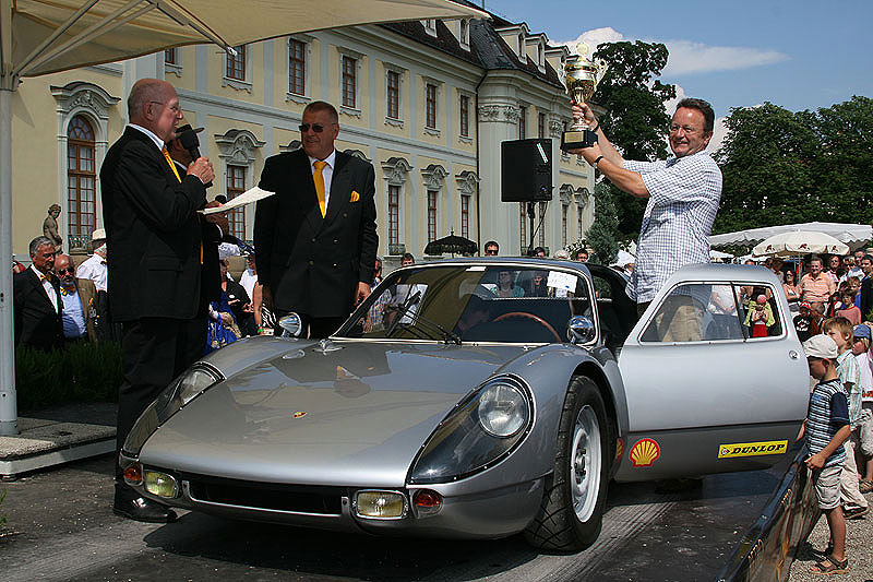 Retro Classics meets Barock 2008: Schönheiten im Schlosspark