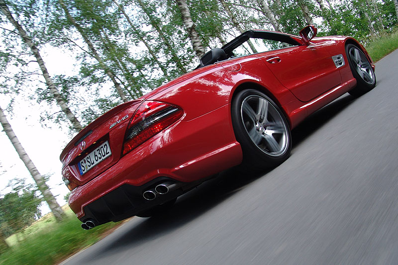 Mercedes-Benz SL 63 AMG