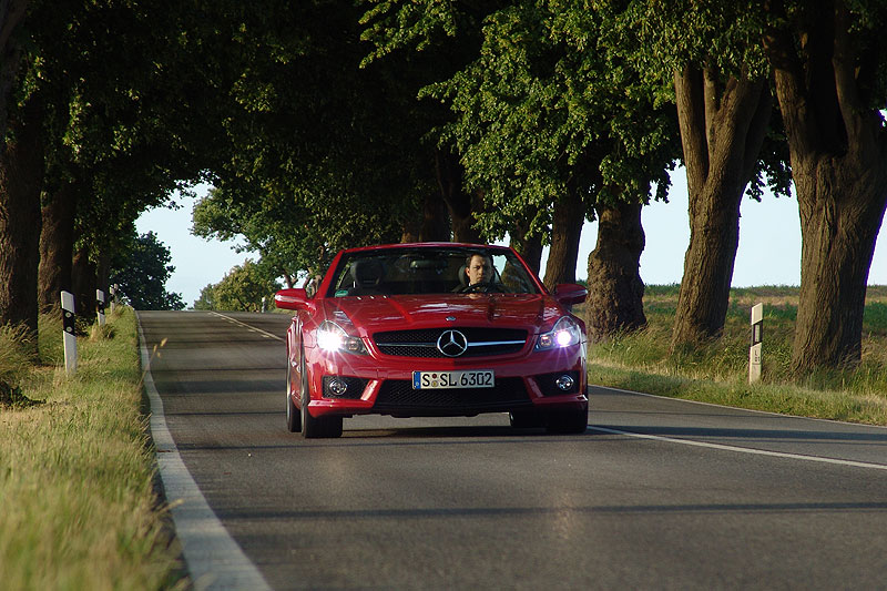 Mercedes-Benz SL 63 AMG