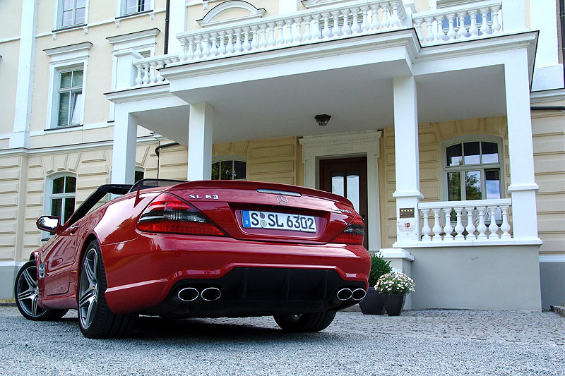 Mercedes-Benz SL 63 AMG