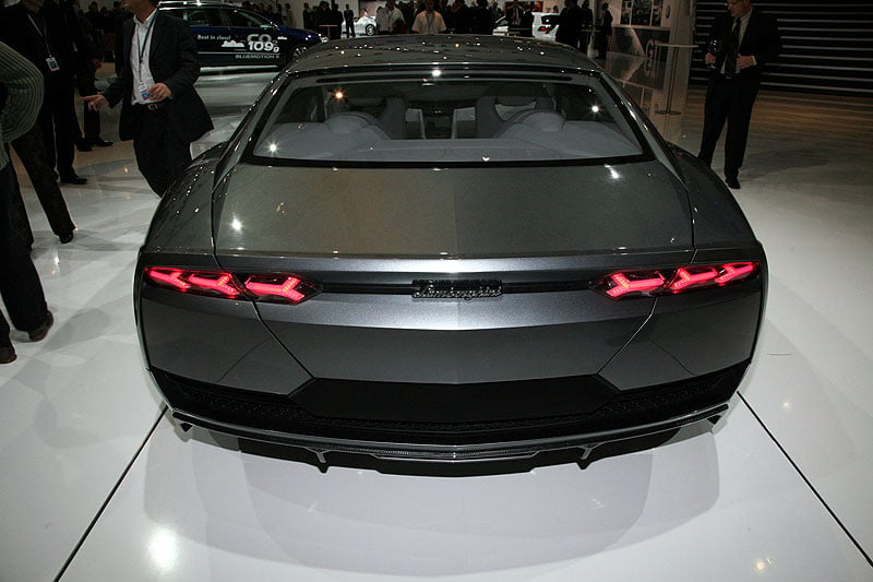 Lamborghini Estoque: Four-seater Concept Debuts in Paris