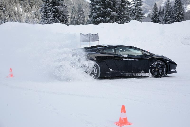 Lamborghini Winter Academy 2009: Feuer auf Eis