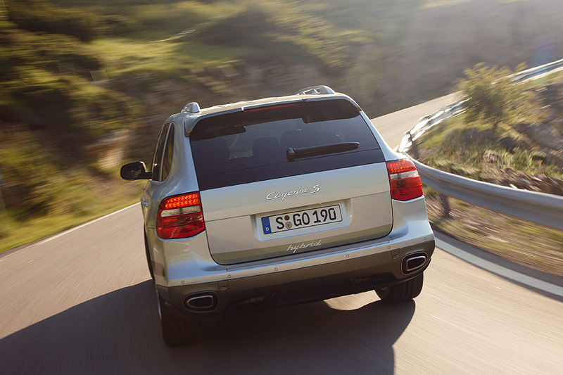 Porsche Cayenne S Hybrid und Cayenne Diesel