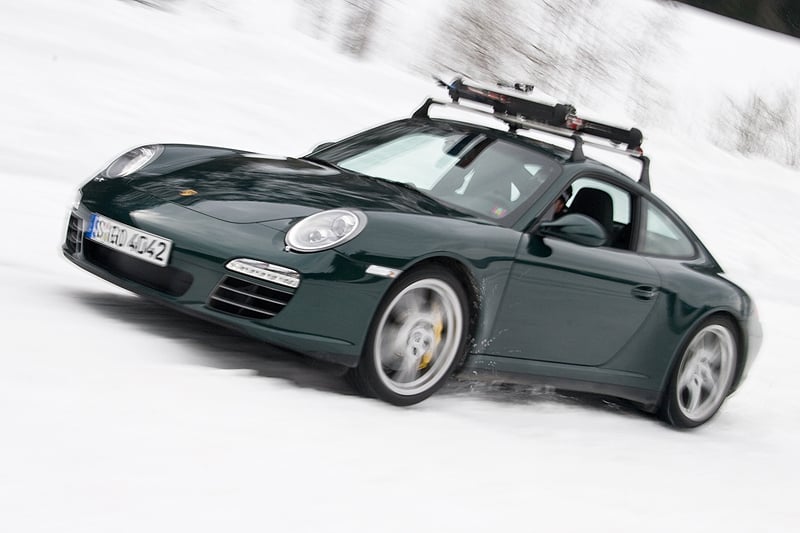 Porsche 911 Carrera 4 Wintersport (2)