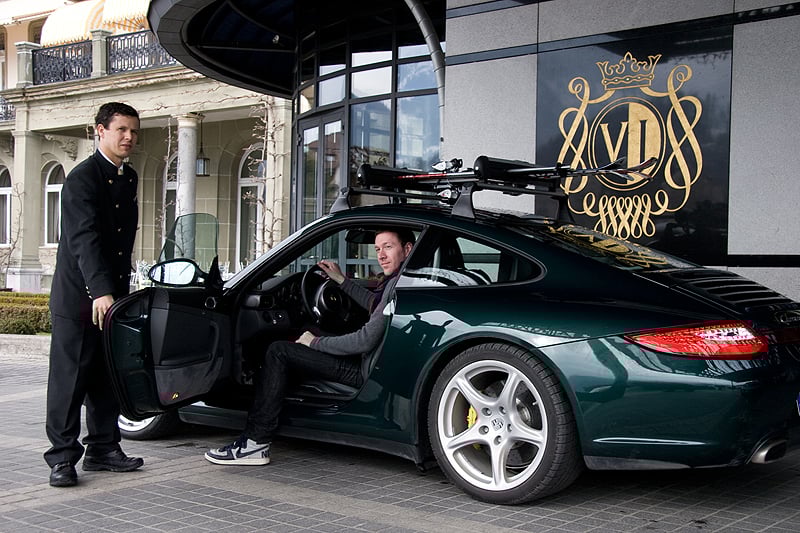 Porsche 911 Carrera 4 Wintersport (2)