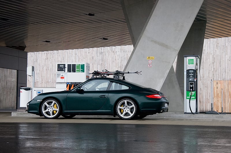 Porsche 911 Carrera 4 Wintersport (2)