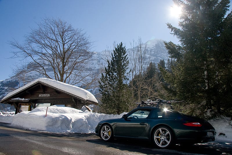 Porsche 911 Carrera 4 Wintersport (2)