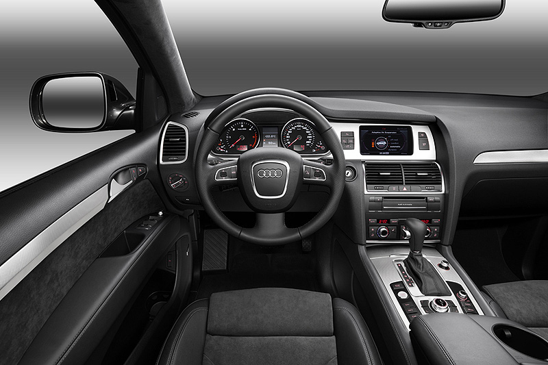 Audi Q7 2009: Luxus-SUV auf Sparkurs