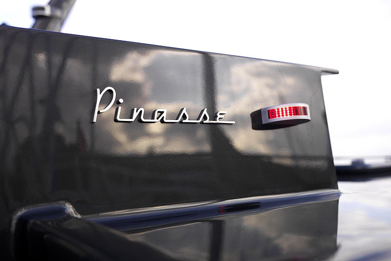 Motoryacht Pinasse 46: Eigenwilliges Format