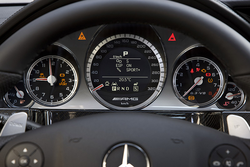 Mercedes-Benz E63 AMG: Sport im Dienst