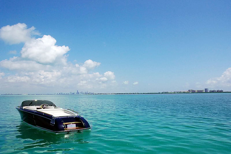 The Frauscher 757 St Tropez: Hybrid Sports Boat