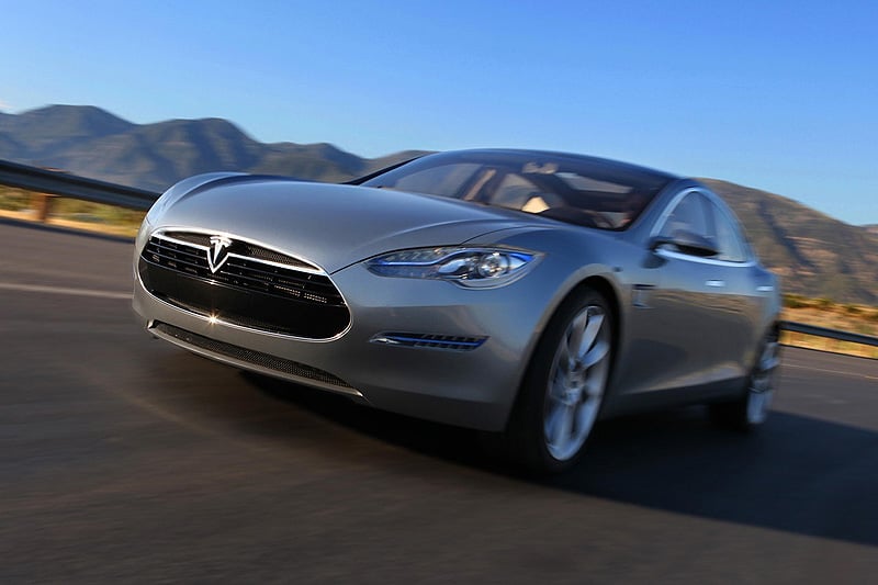 Tesla Model S & Roadster Sport: Neue Bilder