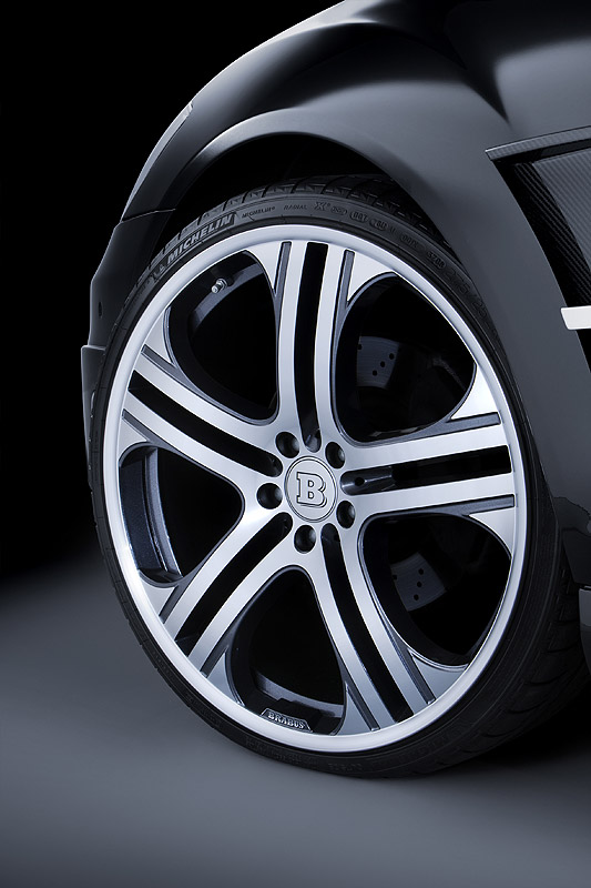 Brabus SV12 R: Weltpremiere auf der IAA 2009
