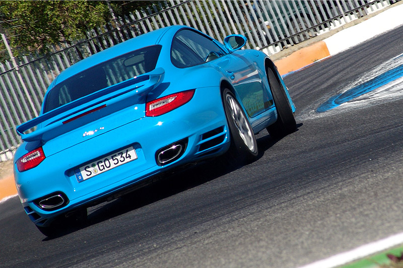 Porsche 911 Turbo (997/2): Saugerhaft