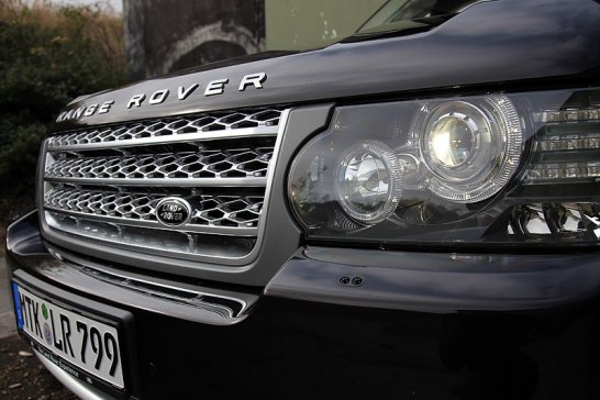 Range Rover V8 Supercharged: Fels in der Brandung