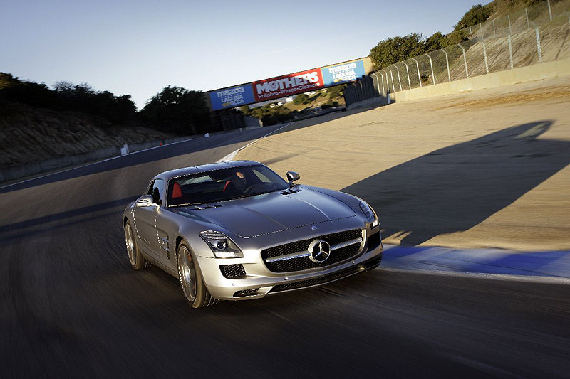 First Drive: Mercedes SLS AMG