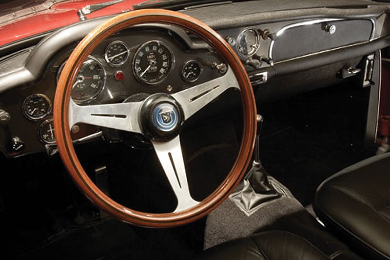 RM Auctions versteigert seltenen Aston Martin DB4 GT Lightweight