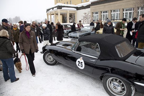 Photo Gallery: Cresta Run Lake Parade 2010