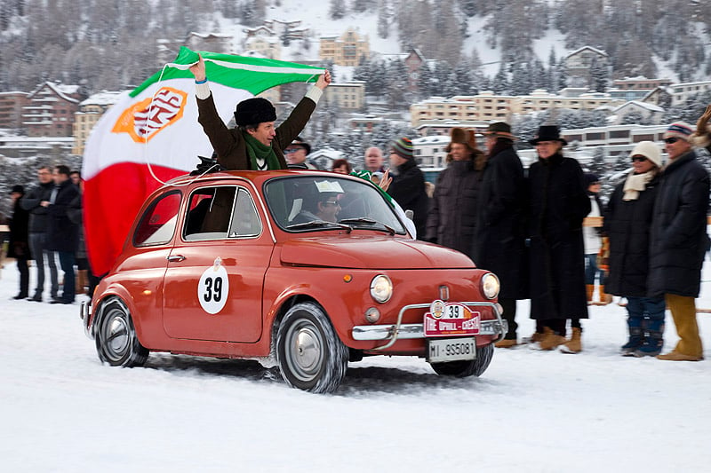 Photo Gallery: Cresta Run Lake Parade 2010