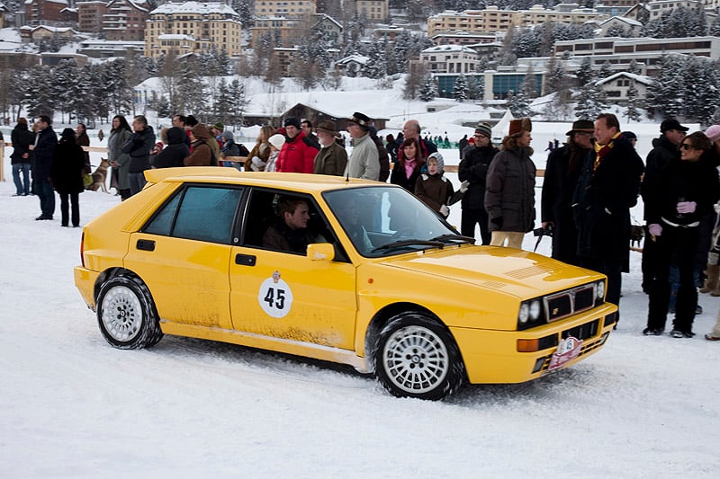 Photo Gallery: Cresta Run Lake Parade 2010