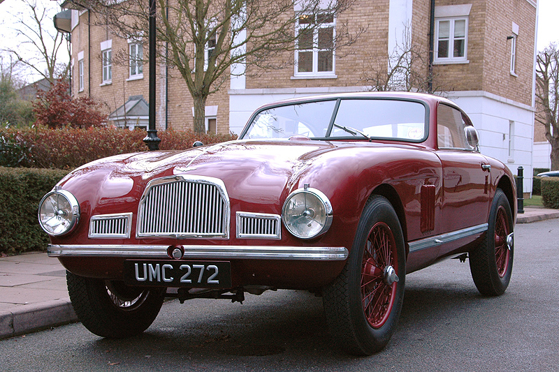Mit David Browns Aston Martin DB2 durch London
