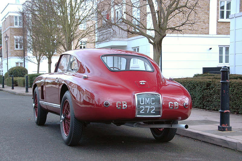 Mit David Browns Aston Martin DB2 durch London