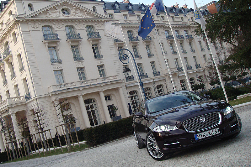 Jaguar XJ: Jag-Instinkt