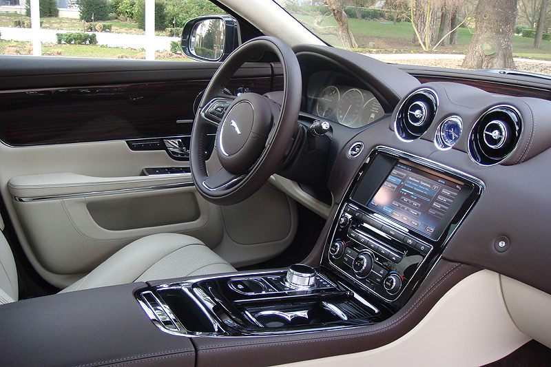 Jaguar XJ: Jag-Instinkt