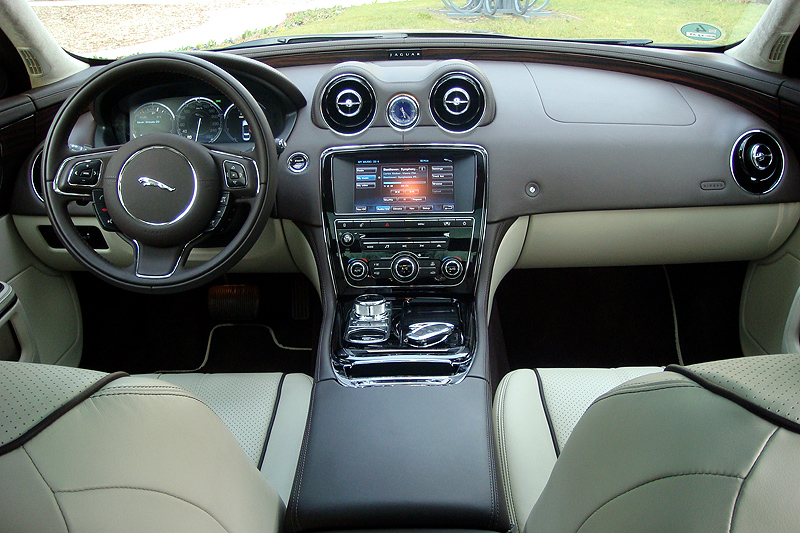 Jaguar XJ: Jag-Instinkt
