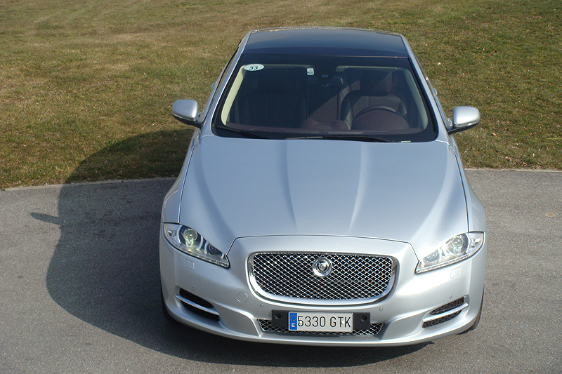 Jaguar XJ: Jag-Instinkt