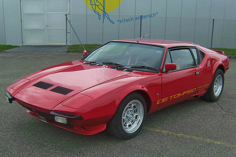 Oldtimer Galerie Toffen versteigert 100 klassische Fahrzeuge