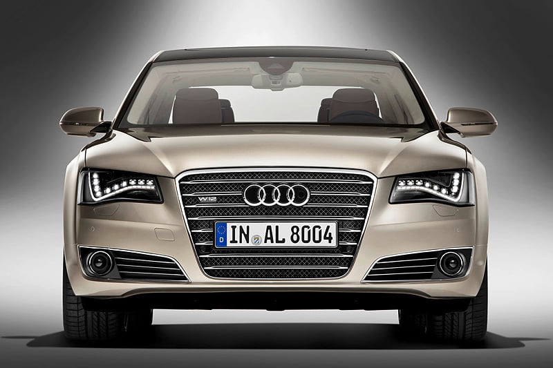 Audi A8 L W12: Mobile Vorstandsetage