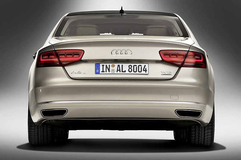 Audi A8 L W12: Mobile Vorstandsetage