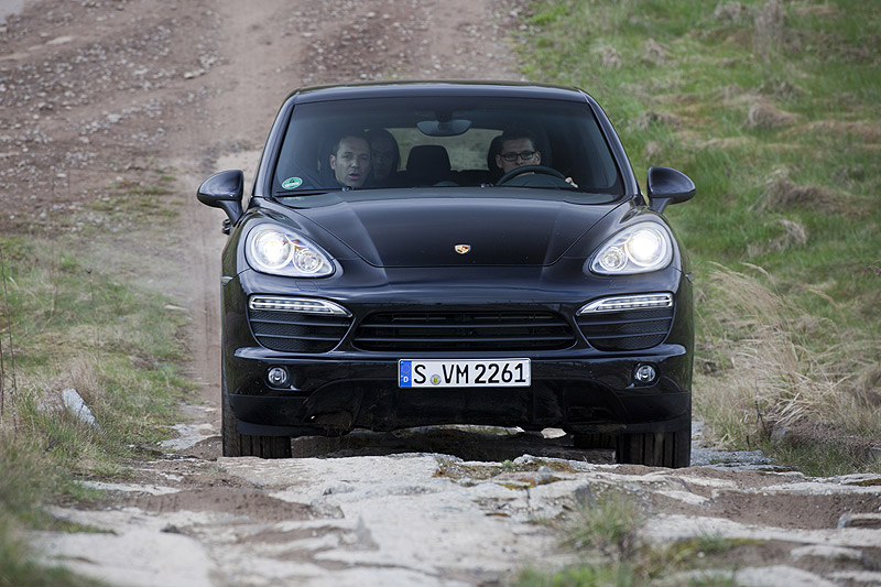 Porsche Cayenne: Geländetauglich elektrisiert