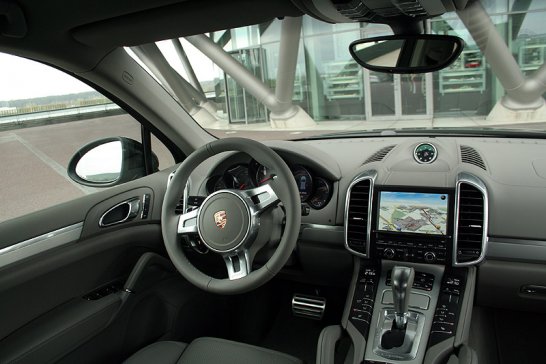 Porsche Cayenne: Geländetauglich elektrisiert