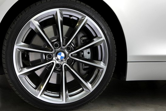 BMW Z4 Schokoladeauto - Alles rund ums Backen: Backformen, Massa Tici,  14,80 €