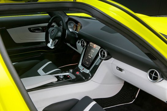 Mercedes-Benz SLS AMG E-Cell: Gelber Blitz