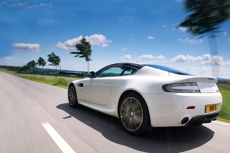 Neuer Aston Martin V8 Vantage N420 mit Nordschleifen-Pack