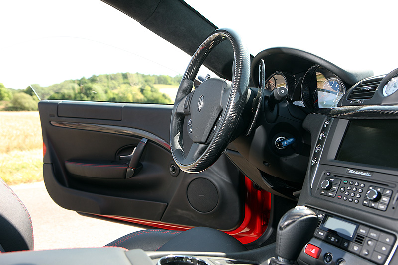 Maserati GranTurismo S Automatica: Road Trip to Reims 