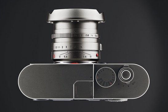 Leica M9 ‘Titanium’ by Walter de’Silva