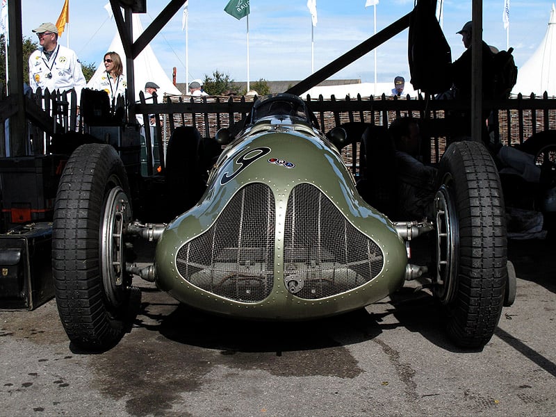 Goodwood Revival 2010: Lungern mit den Truppen verboten!