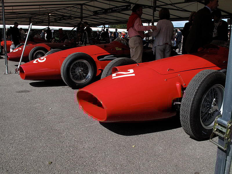 Goodwood Revival 2010: Lungern mit den Truppen verboten!