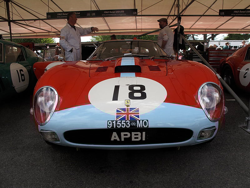 Goodwood Revival 2010: Lungern mit den Truppen verboten!